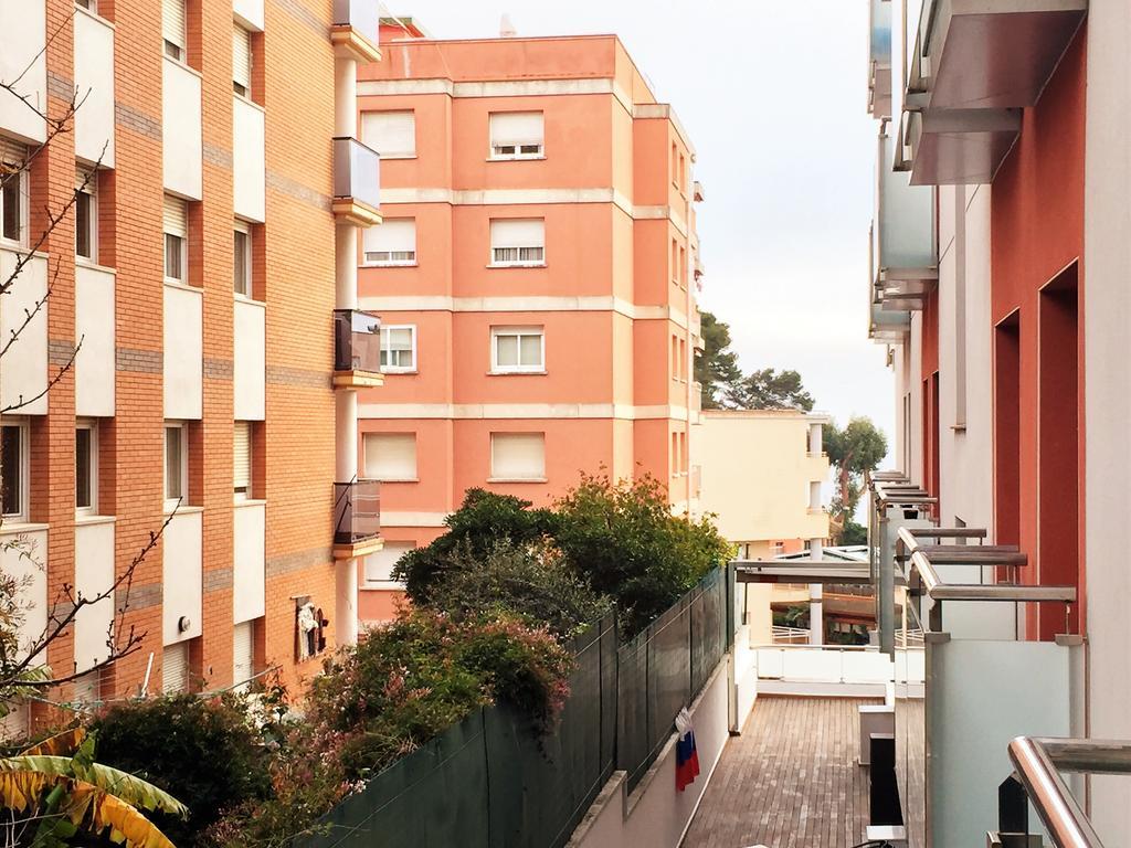 Lloret Beach Apartments 료렛 드 마르 객실 사진